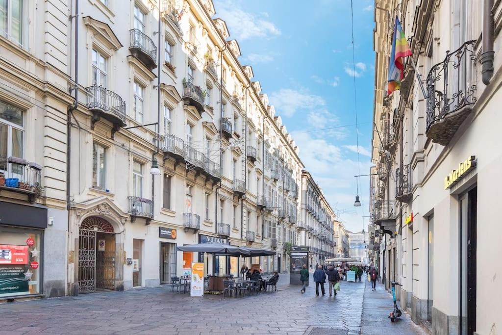 Historical Suite - Pieno Centro - Porta Nuova- Piazza Castello Turim Exterior foto