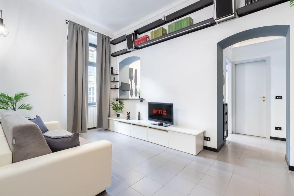 Historical Suite - Pieno Centro - Porta Nuova- Piazza Castello Turim Exterior foto